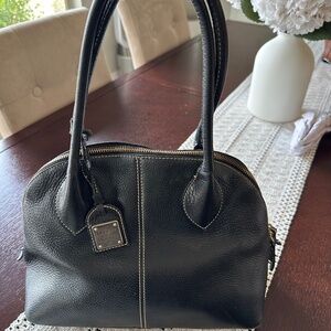 Pebble Grain Dooney & Burke Handbag
